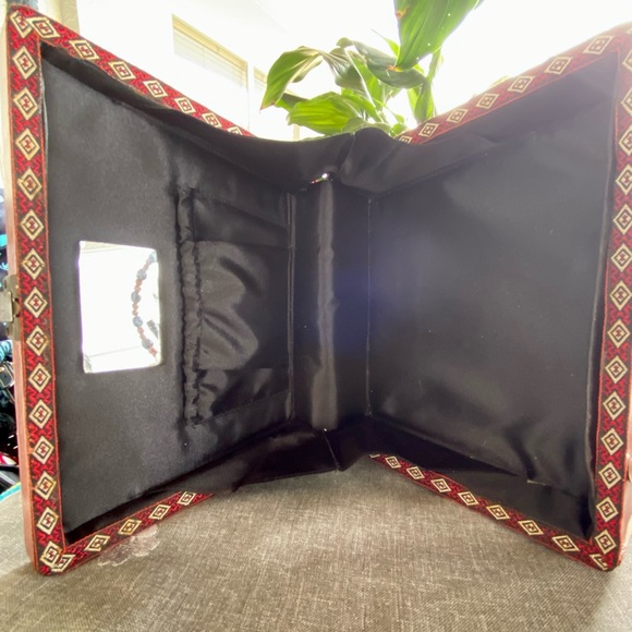 Artist Hand made cigar box purse - Picture 7 of 9